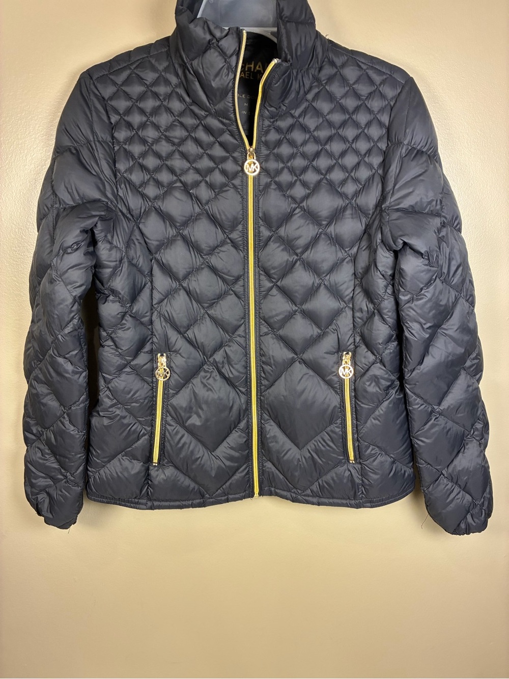 MICHAEL Michael Kors Quilted Lightweight Packable Puffer Down Fill Jacket - Picture 2 of 13